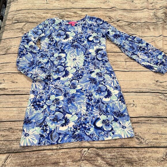 Lilly Pulitzer Dresses & Skirts - Lilly Pulitzer Blue & White Floral French Terry Dress w/ Ballon Sleeves Size XS